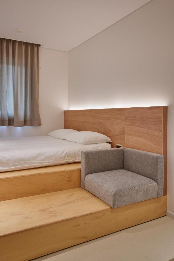 Hotel Mangrove Sinseol Seul Esterno foto